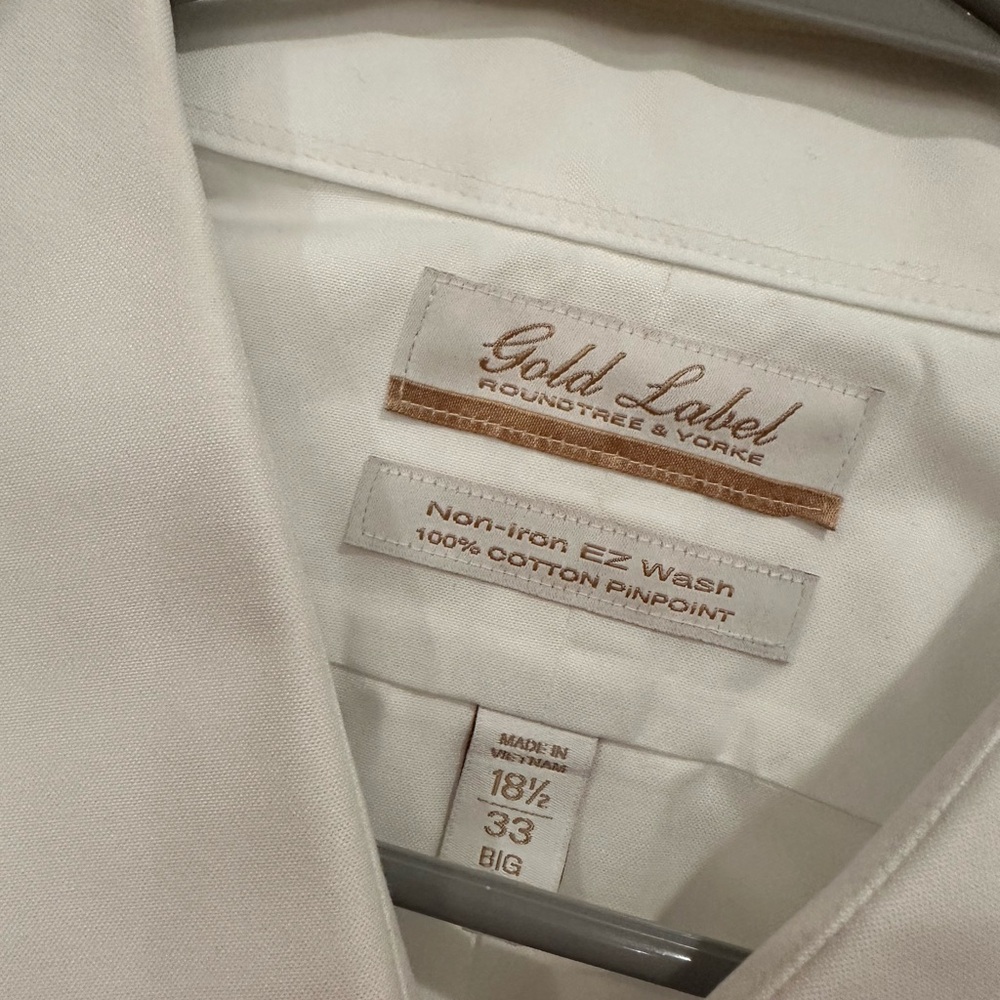 Men’s Gold Label dress shirt. White.